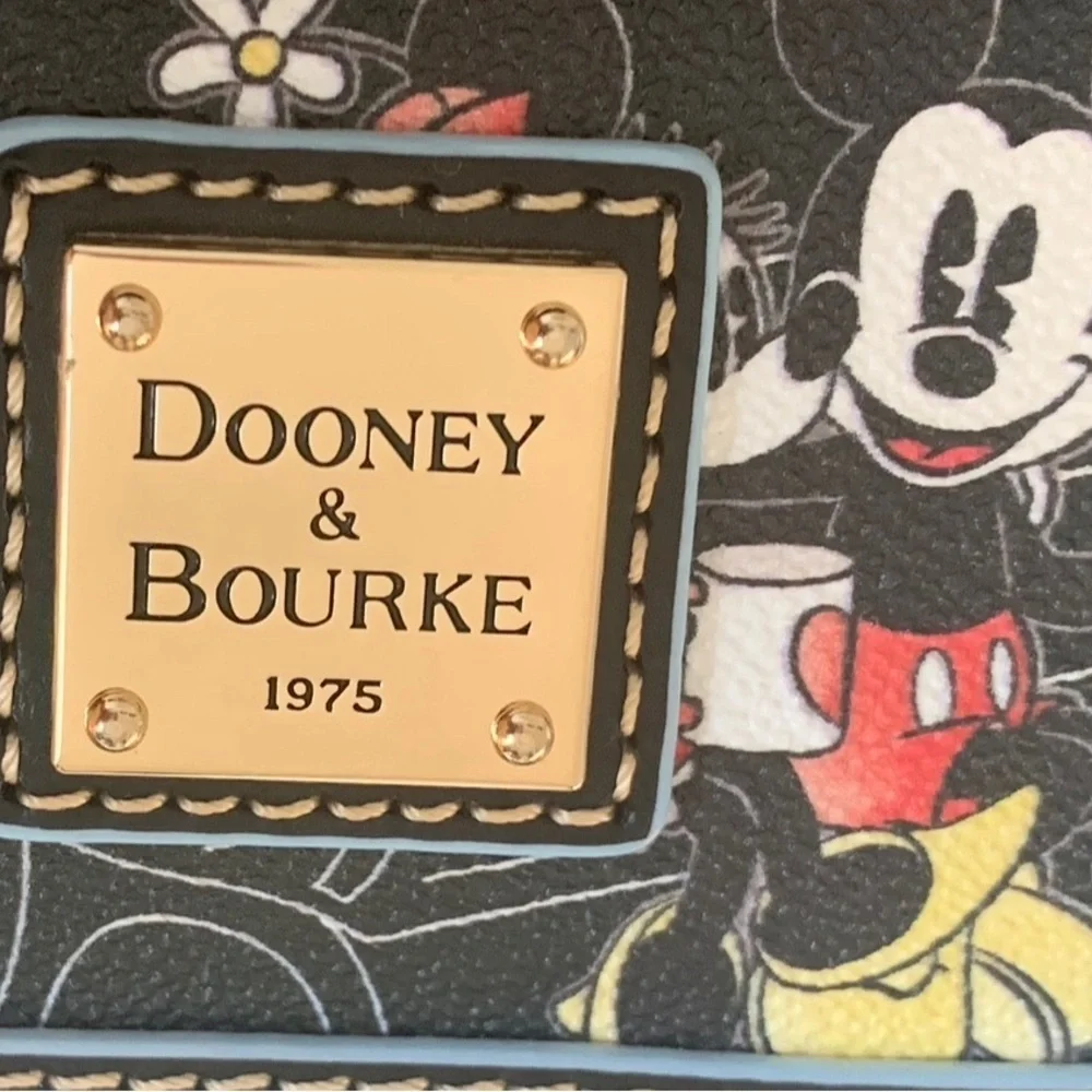 Disney Dooney & Bourke Mickie & Minnie New York City Zip Satchel or crossbody